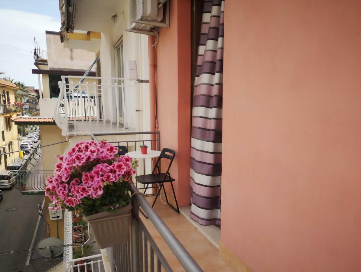 דירות גיארדיני נאקסוס Casa Dany&Olga מראה חיצוני תמונה