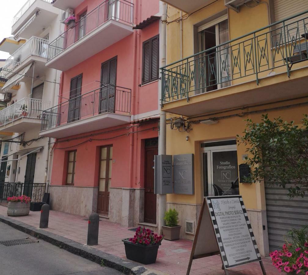 דירות גיארדיני נאקסוס Casa Dany&Olga מראה חיצוני תמונה